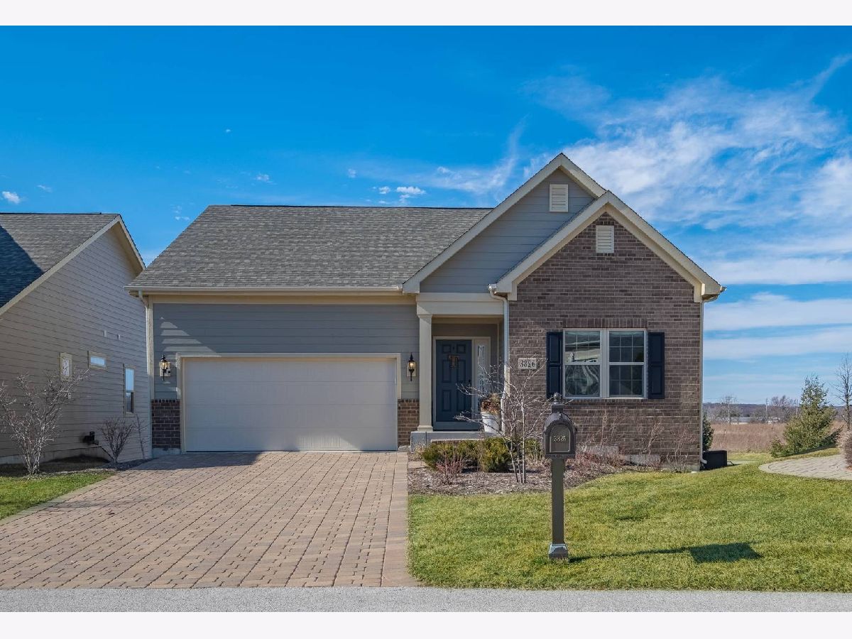 Townhomes & Homes Sold Prairie Ridge Geneva Illinois, 3826 Ridge Pointe