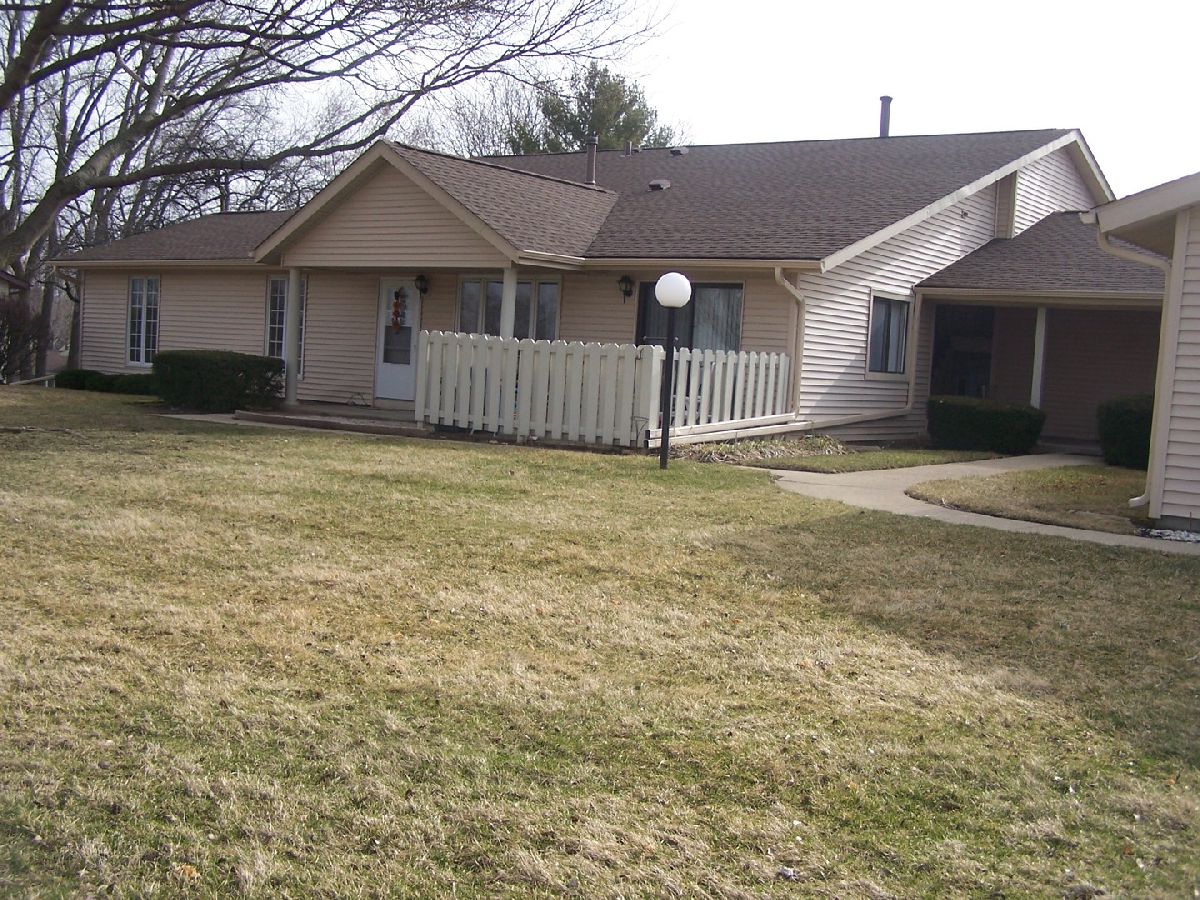 Waters Edge Mchenry IL, Condos & Townhomes & Homes For Sale & For Rent