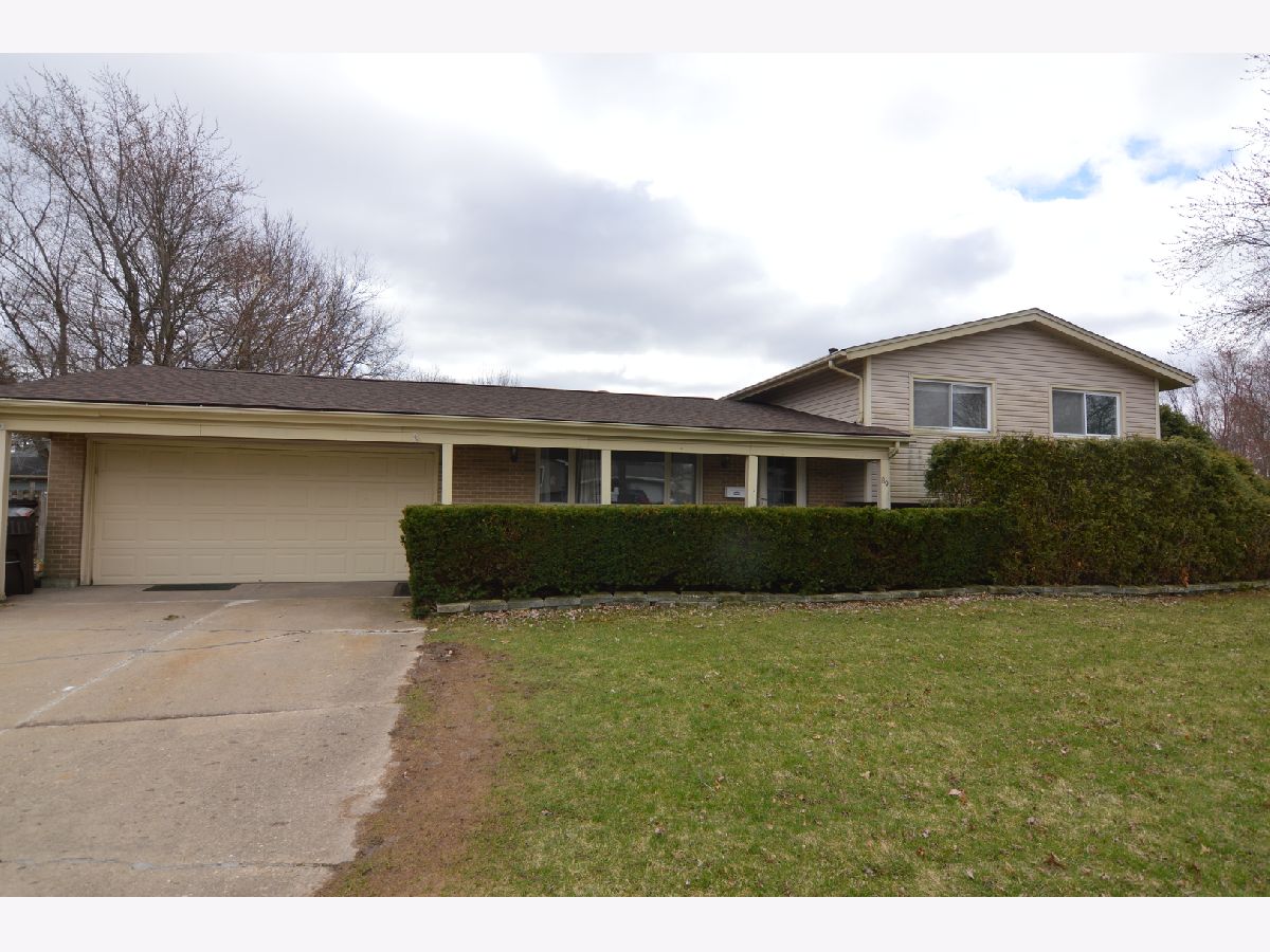 Homes & Condos & Townhomes Rented Coventry Crystal Lake Illinois, 89 Dartmoor