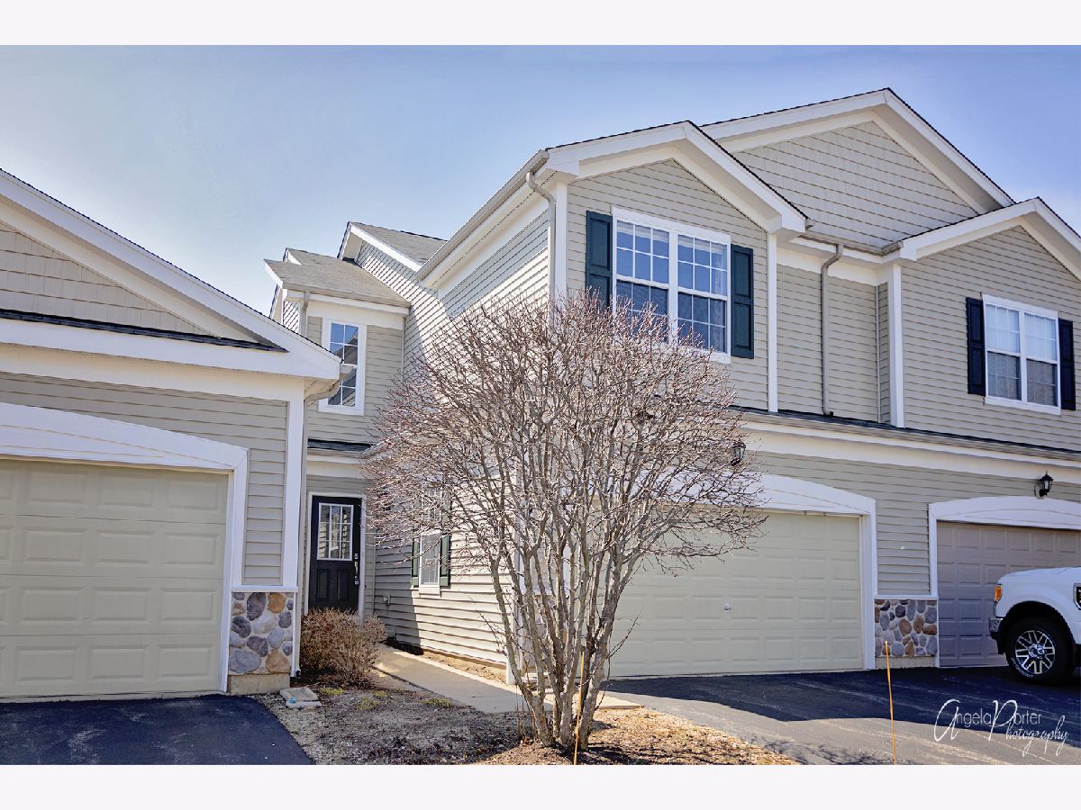 Homes & Townhomes Rented Running Brook Farm Johnsburg Illinois, 2603 Kendall