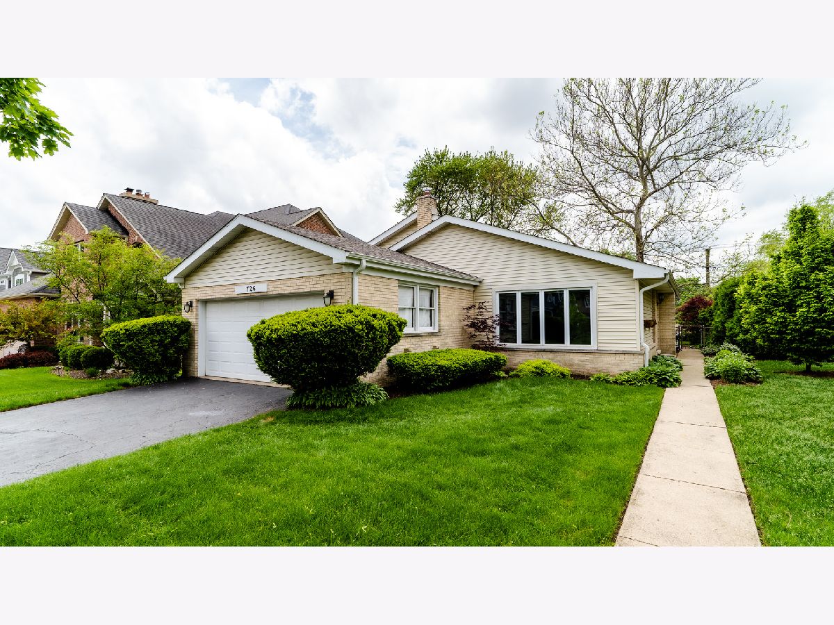 Homes Sold Arlington Manor Arlington Heights Illinois, 726 Cleveland