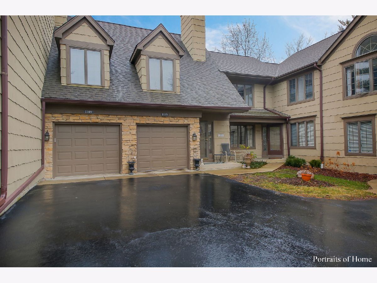 Woodlands Darien IL, Townhomes & Condos & Homes For Sale & For Rent