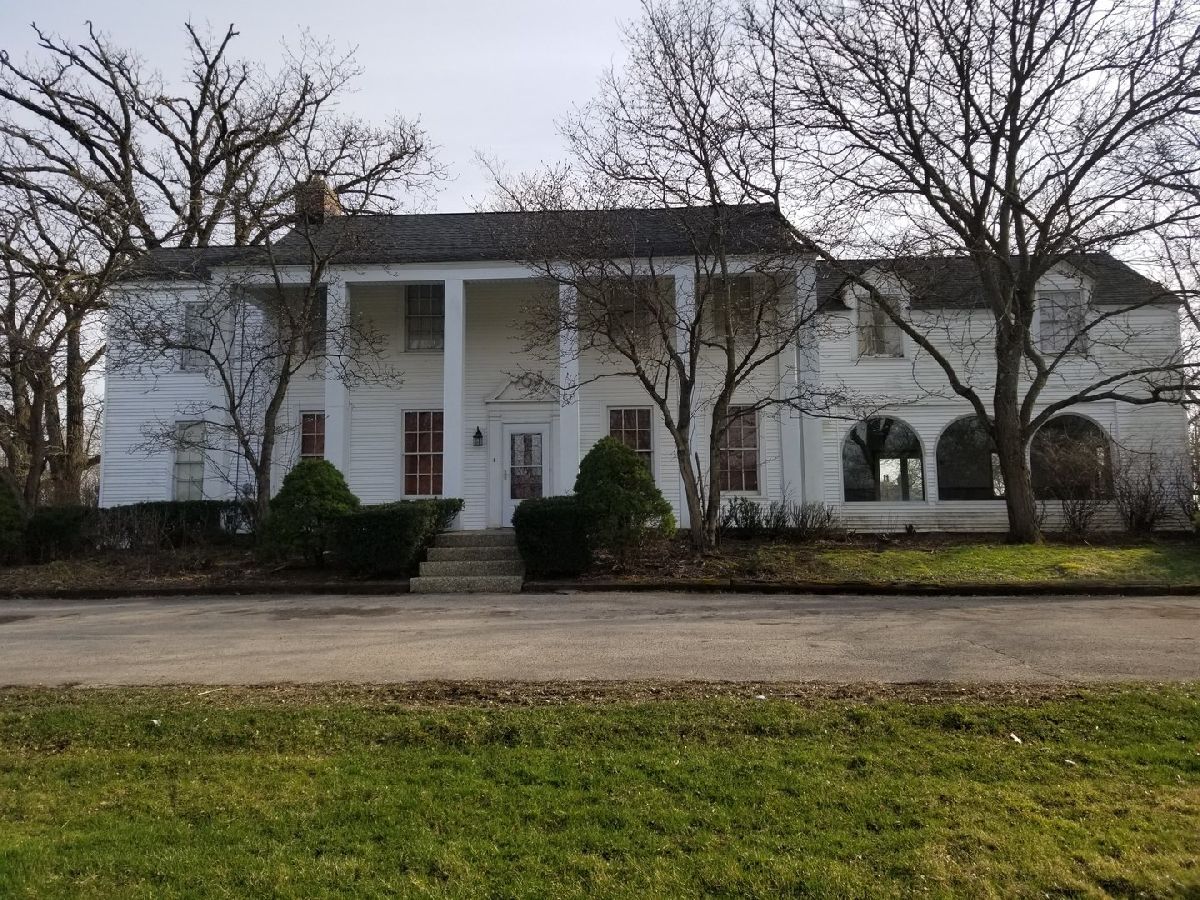  Rented North Barrington Illinois, 220 Honey Lake