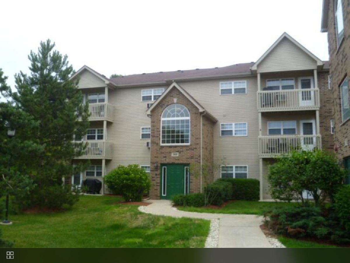 Kensington Manor Richmond IL, Condominiums For Sale & For Rent Sadie