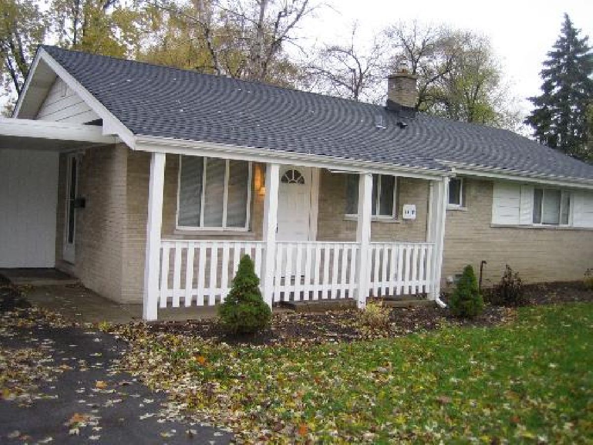 Homes Rented Virginia Terrace Arlington Heights Illinois, 1418 Oakton