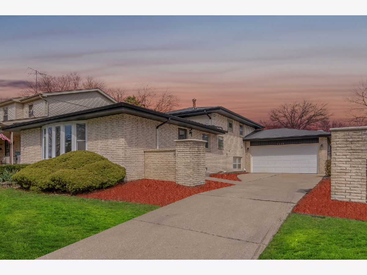 Homes Sold Applewood Matteson Illinois, 4150 Cedarwood