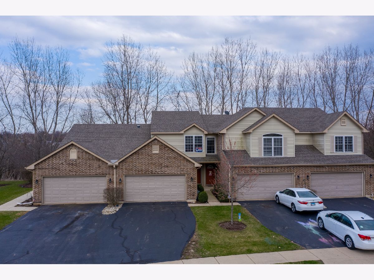 Townhomes & Condos & Homes Sold Trails Of Boone Creek Mchenry Illinois, 5703 Fieldstone