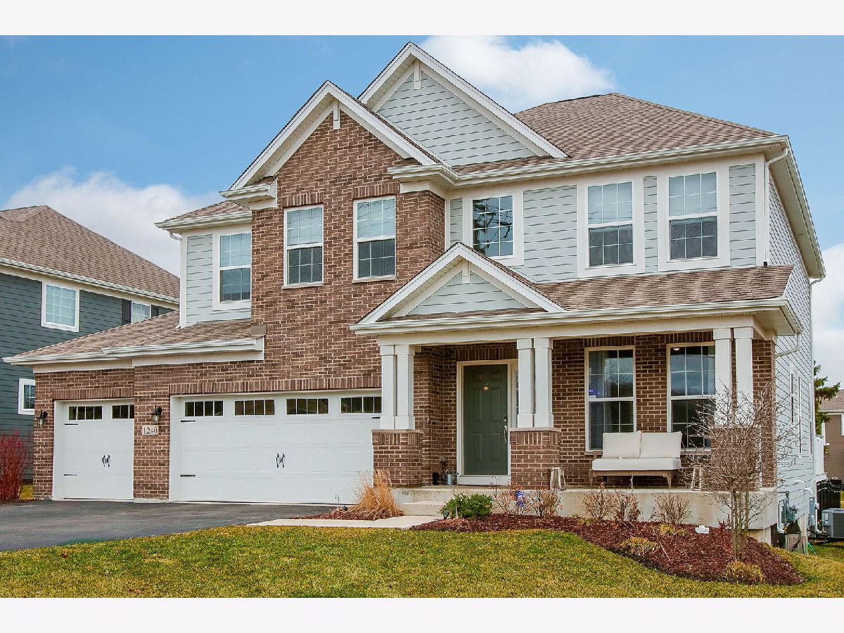 Homes Sold Burlington Meadows Naperville Illinois, 1240 Burlington