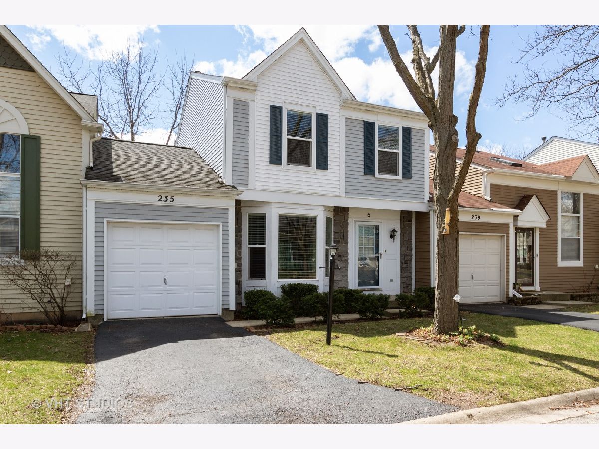 Townhomes Rented Cherrybrook Village Palatine Illinois, 235 Dresden