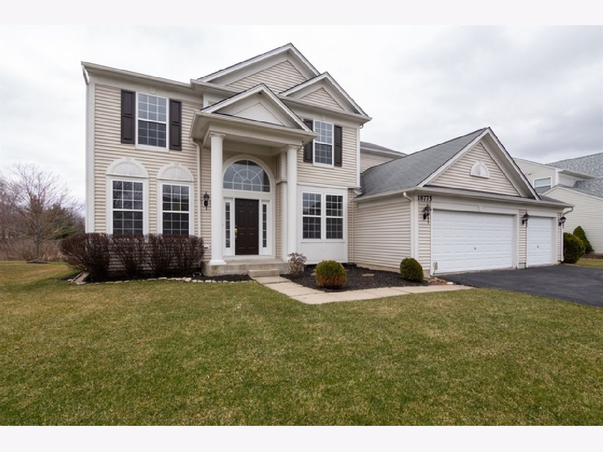 Stratton Oaks Lake Villa IL, Homes For Sale & For Rent Sadie Winter