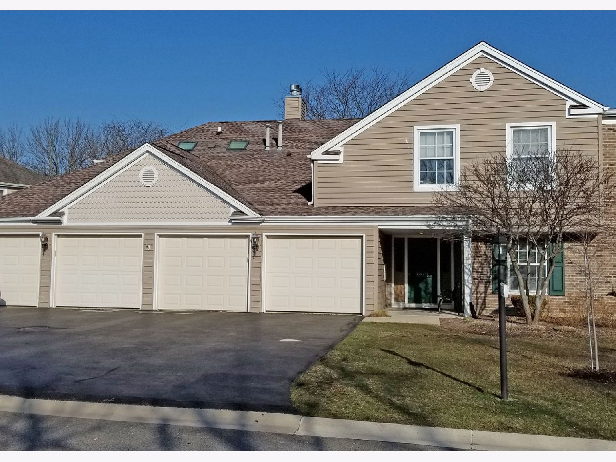 Condos & Townhomes Rented Highlake Winfield Illinois, 0N174 Windermere