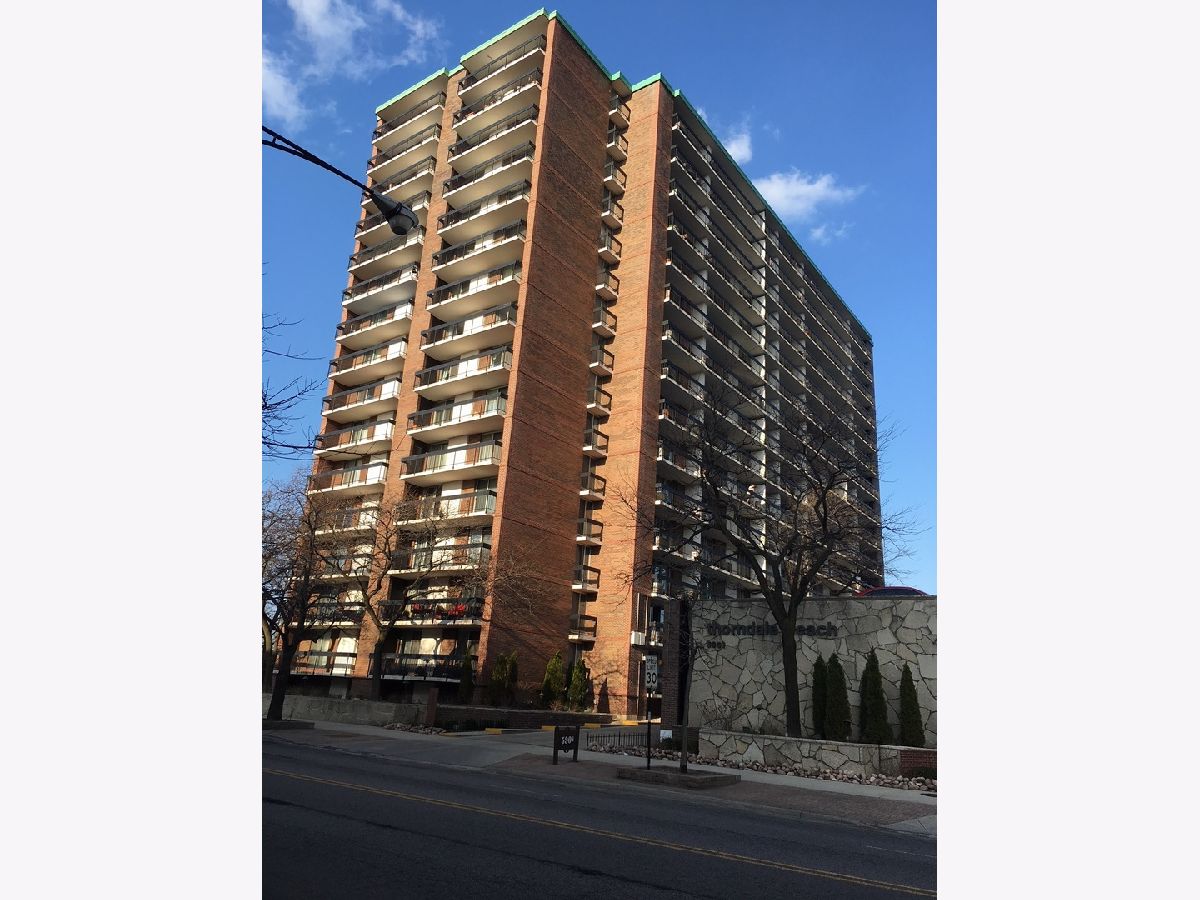 Condominiums Sold Thorndale Beach North Chicago Illinois, 5901 Sheridan