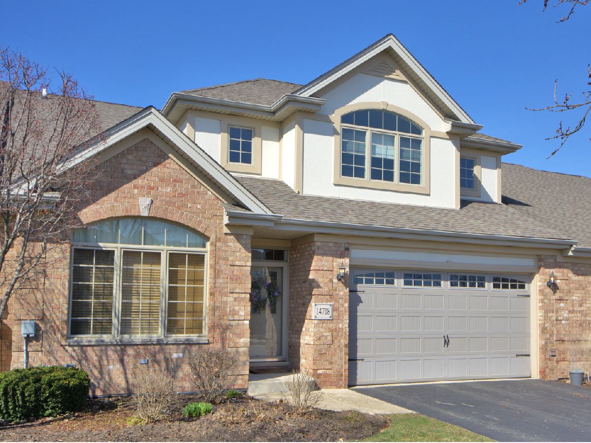 Townhomes Sold Amberfield Townhomes Homer Glen Illinois, 14718 Clover