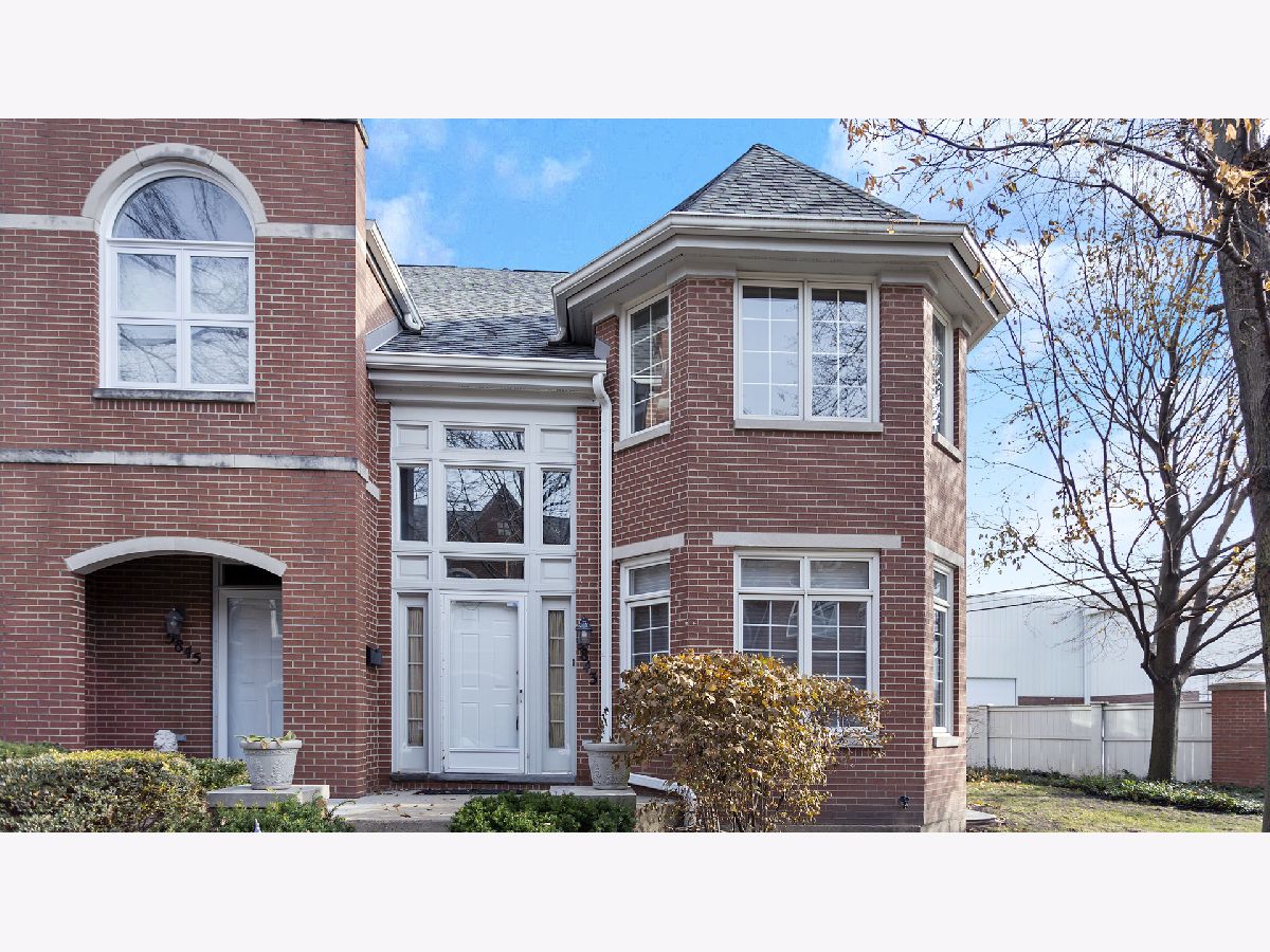 Townhomes & Condos & Homes Rented Sauganash Village Chicago Illinois, 5843 St Johns