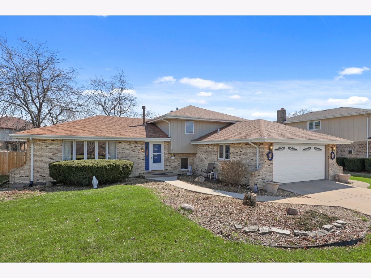 Townhomes & Condos & Homes Sold Eagle Ridge Tinley Park Illinois, 16237 84th