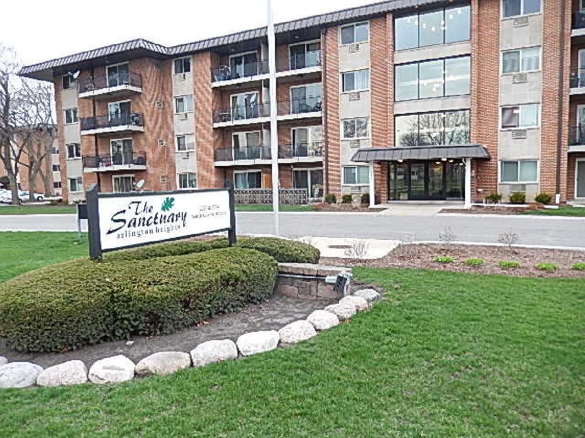 Condominiums Rented The Sanctuary Arlington Heights Illinois, 2234 Goebbert