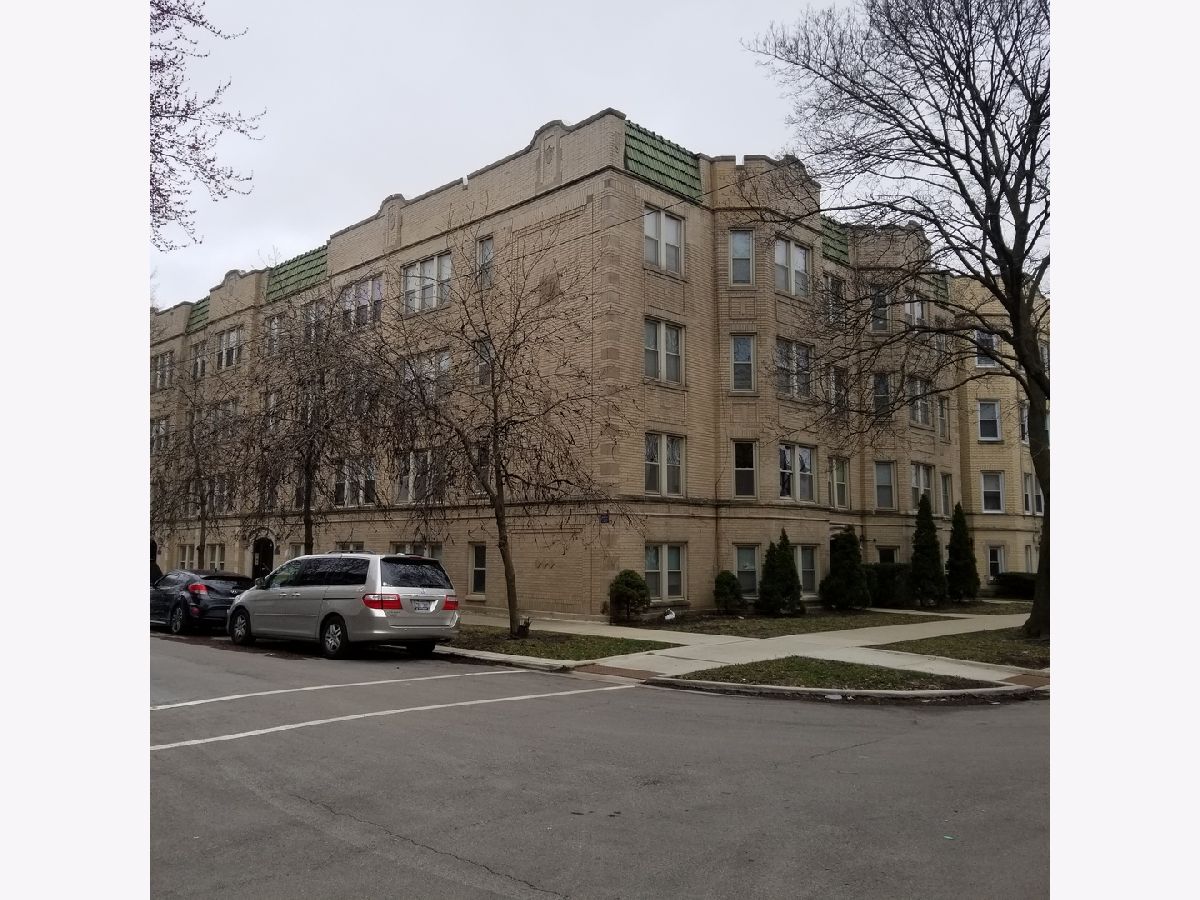 Condominiums Sold Hollywood Park Condos Chicago Illinois, 5621 Spaulding