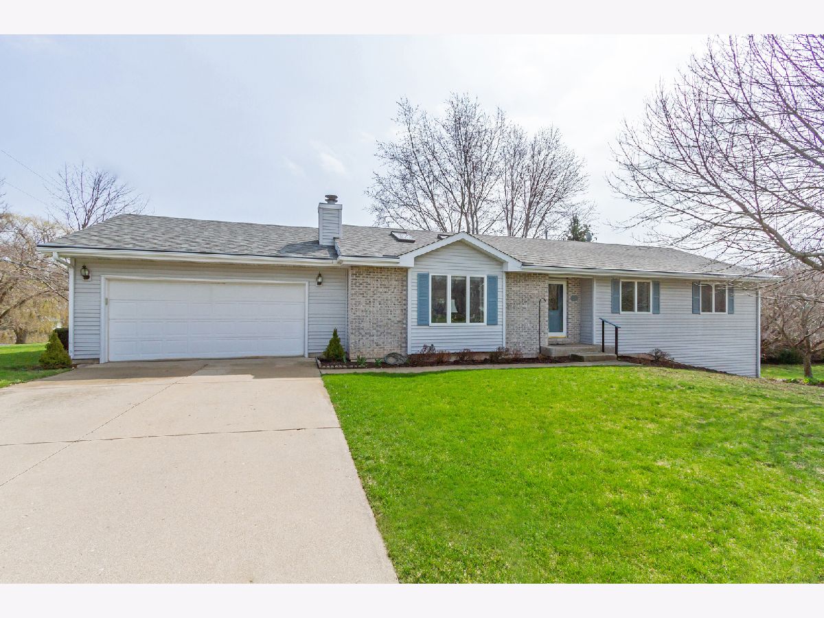 Townhomes & Homes Sold Settlers Cove Marengo Illinois, 1006 Jacquelyn