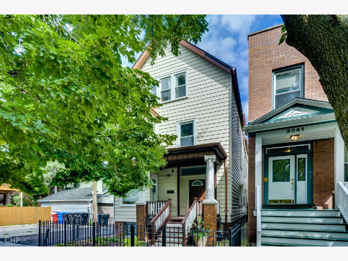 Townhomes & Condos & Homes Rented Roscoe Village/lakeview Chicago Illinois, 3343 Bell