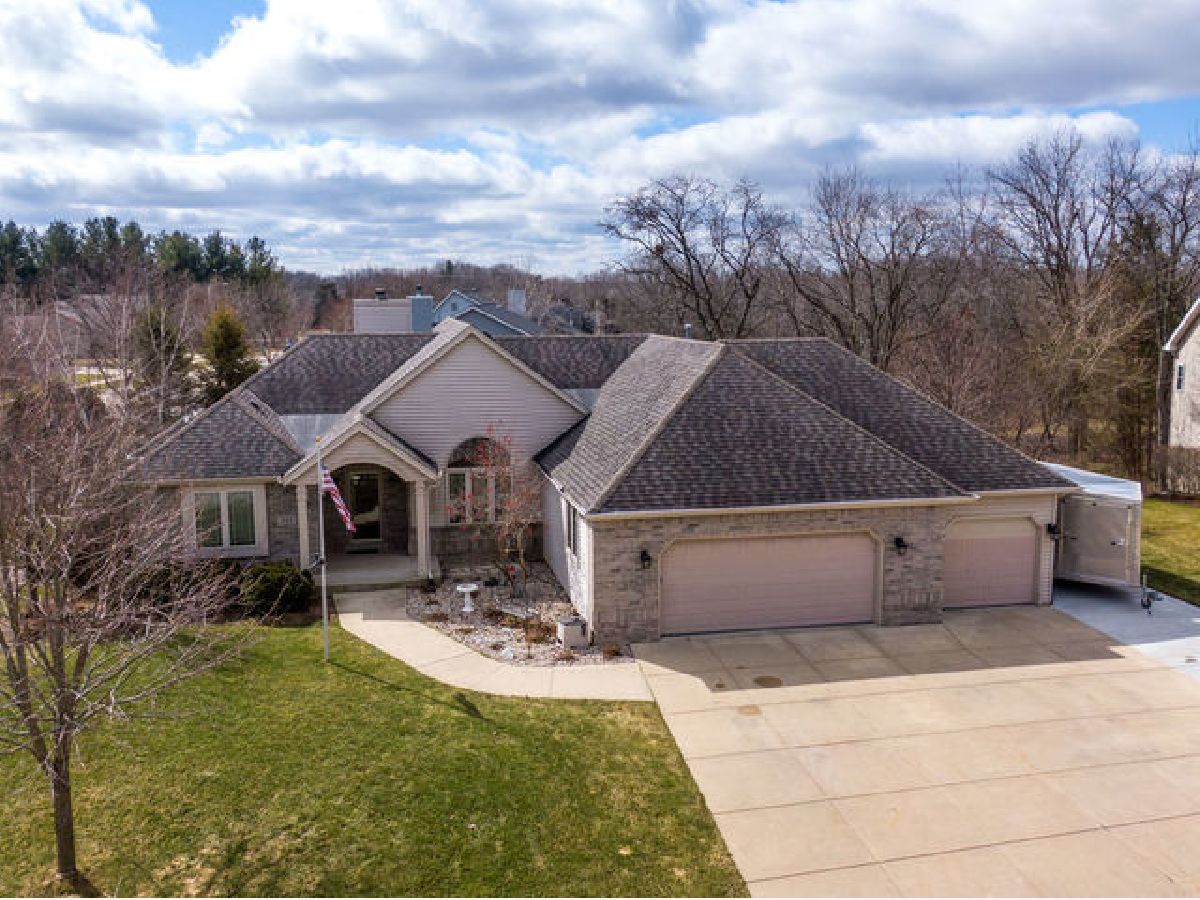 Homes Sold Falcon Ridge Burlington Wisconsin, 133 Accipiter