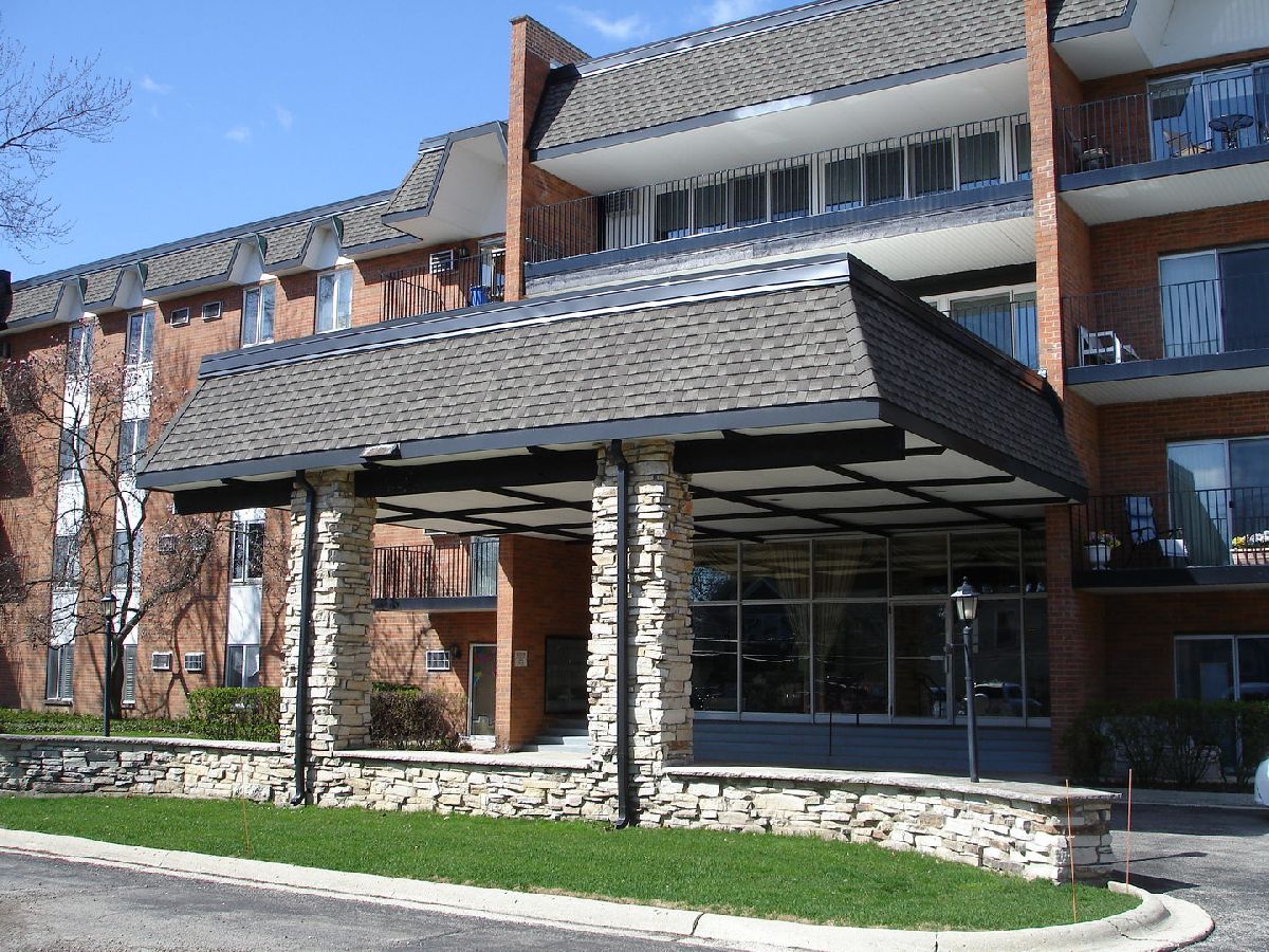 Condominiums Sold Westbrook South Downers Grove Illinois, 4225 Saratoga