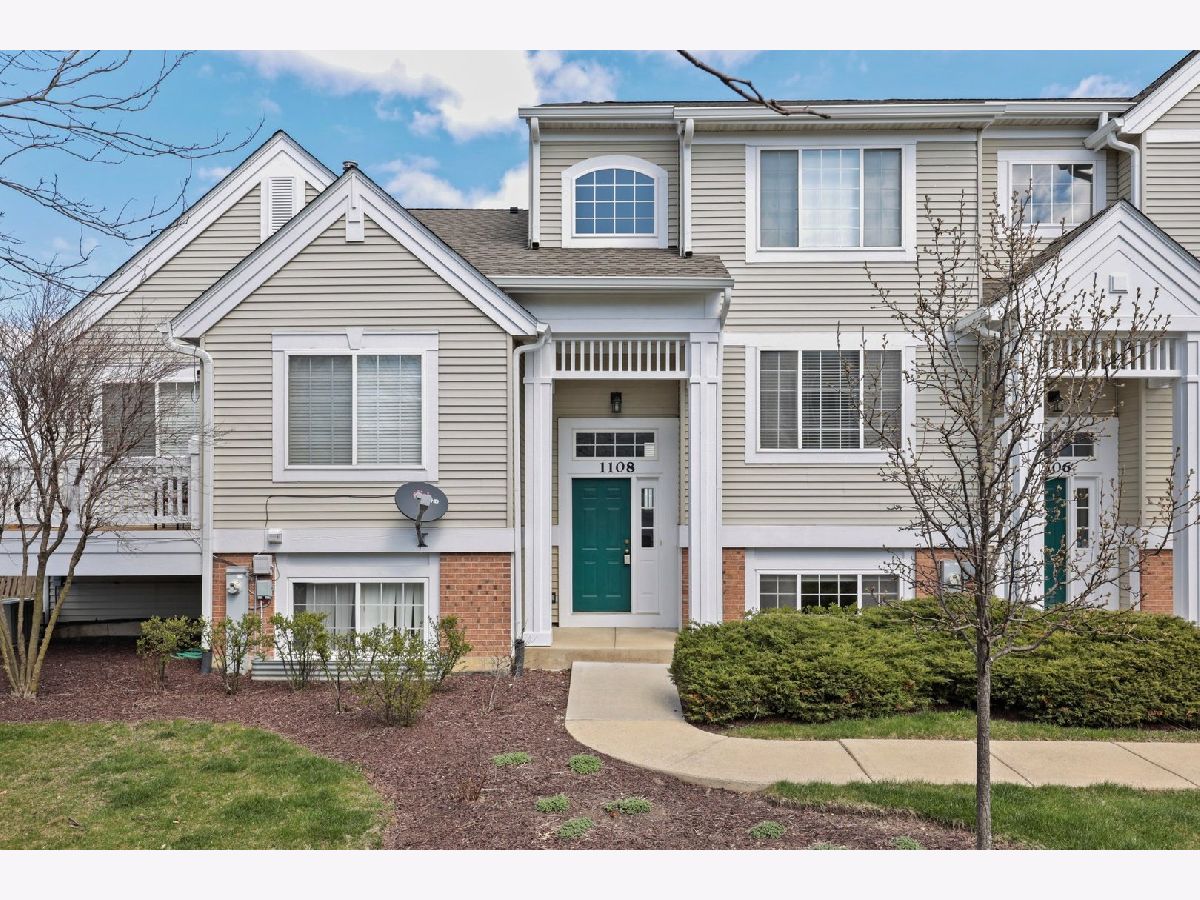 Townhomes & Condos Sold Polo Club Pointe Glendale Heights Illinois, 1108 Andover