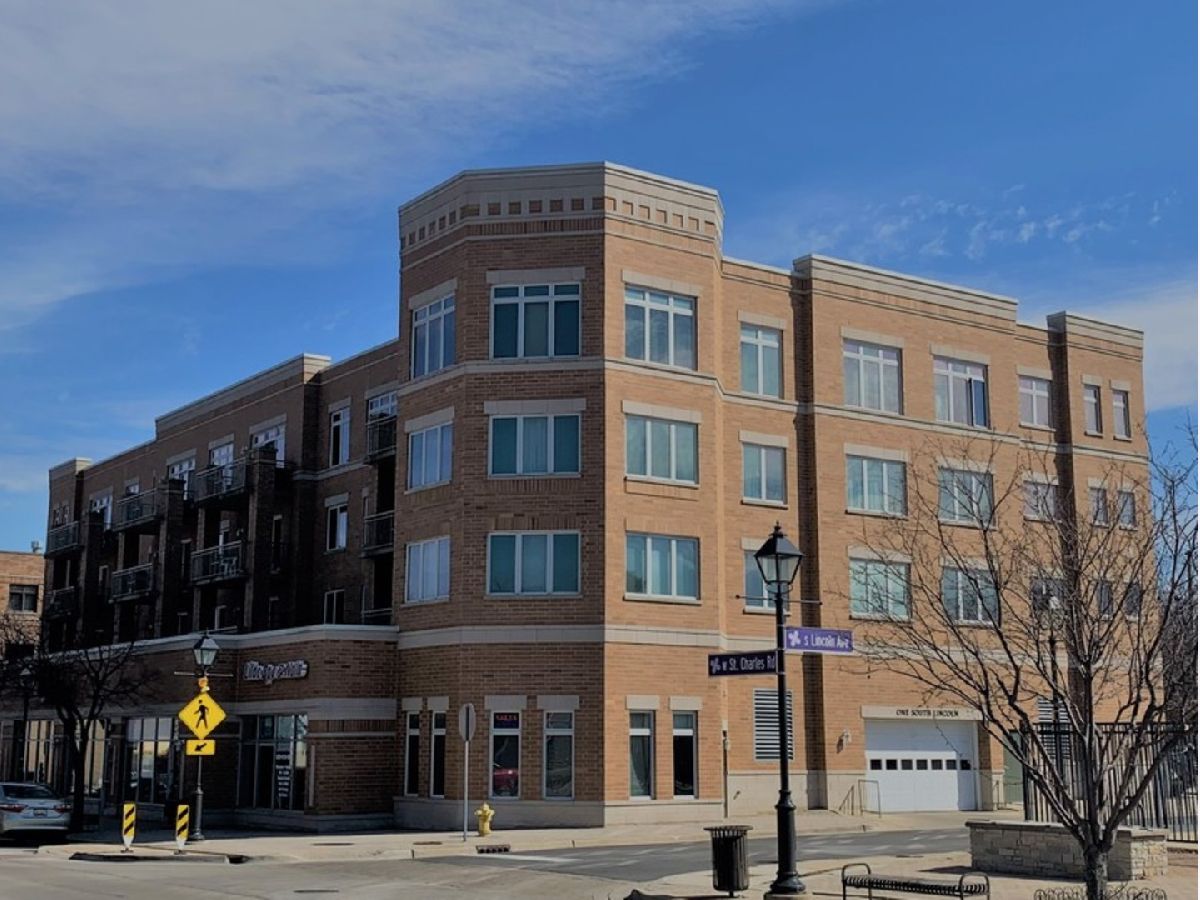 Condominiums Sold Lincoln Place Lombard Illinois, 1 Lincoln