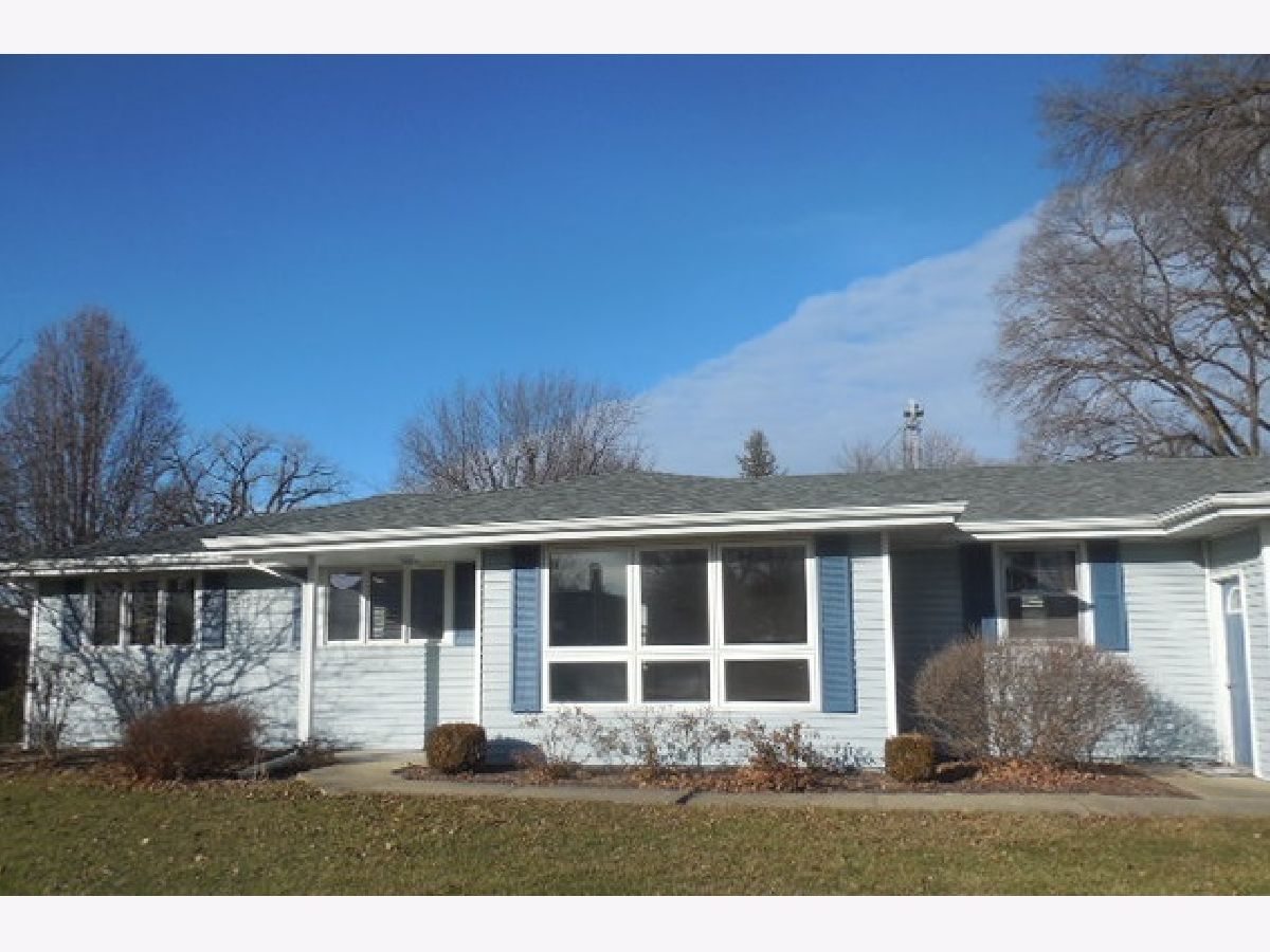  Sold Kinsman Illinois, 108 Main