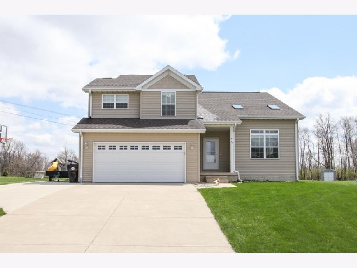 Homes Sold Cross Creek Downs Illinois, 29 River Run