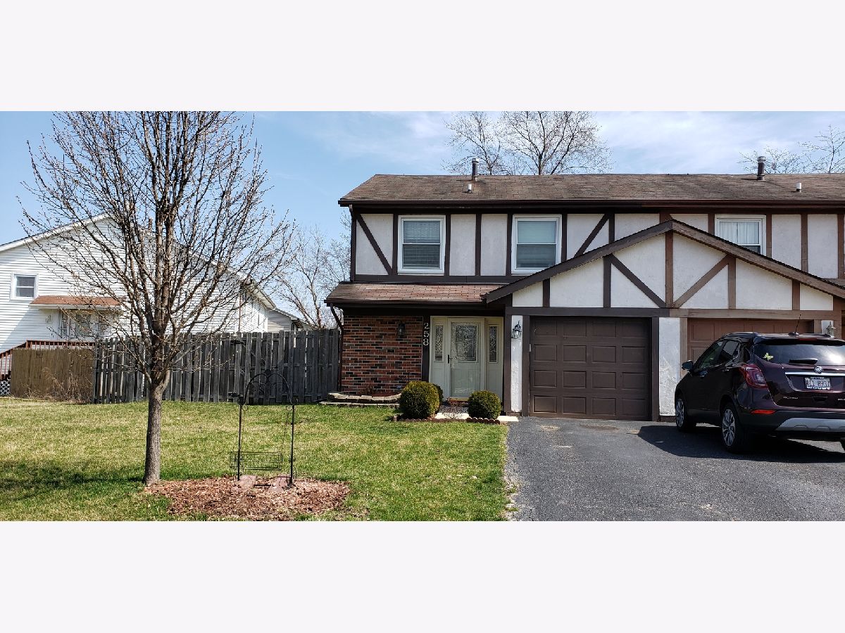 Townhomes Rented Country Manor Bolingbrook Illinois, 258 Juniper