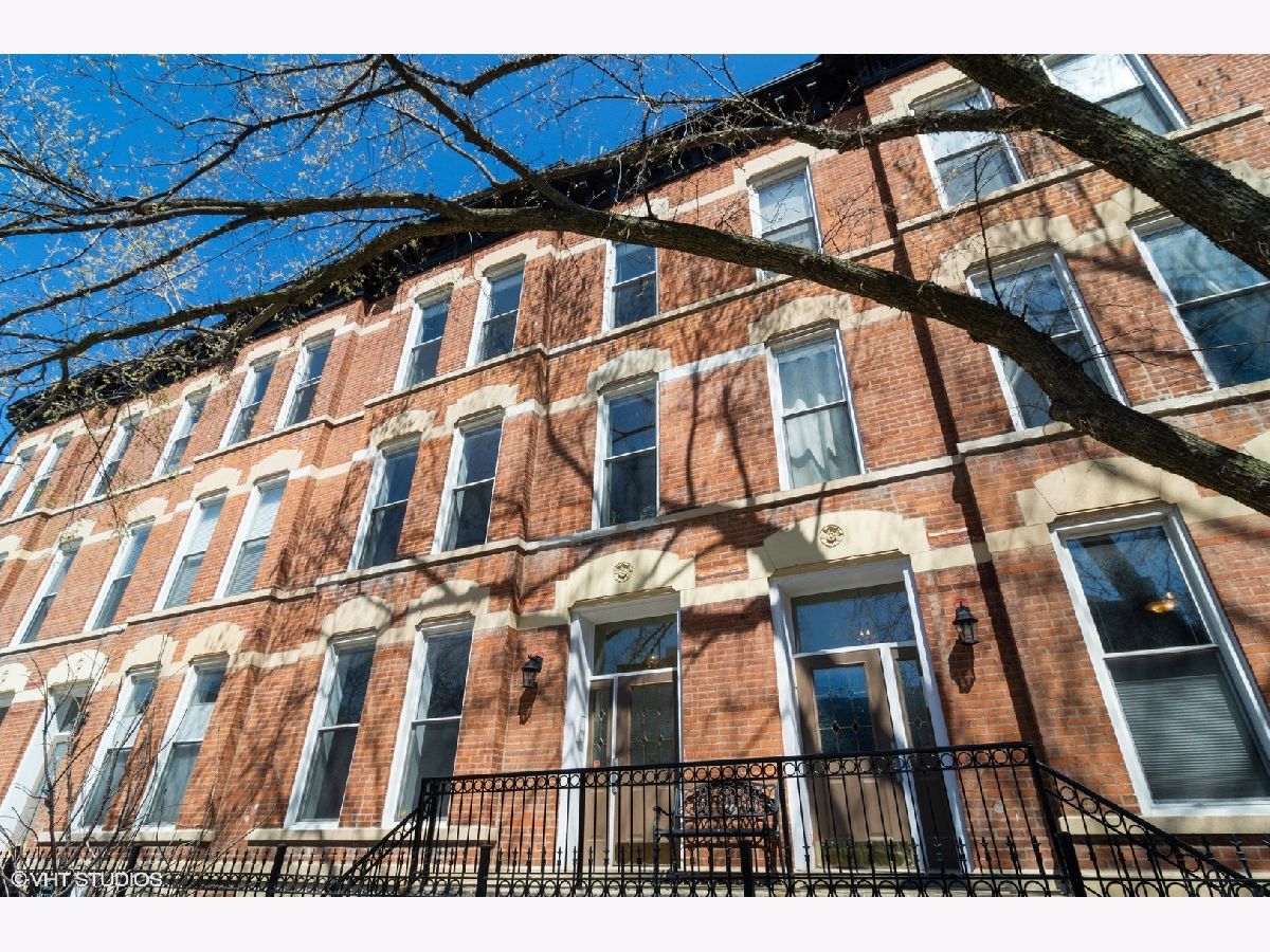 Condos & Townhomes Sold Armitage Village Chicago Illinois, 452 Armitage