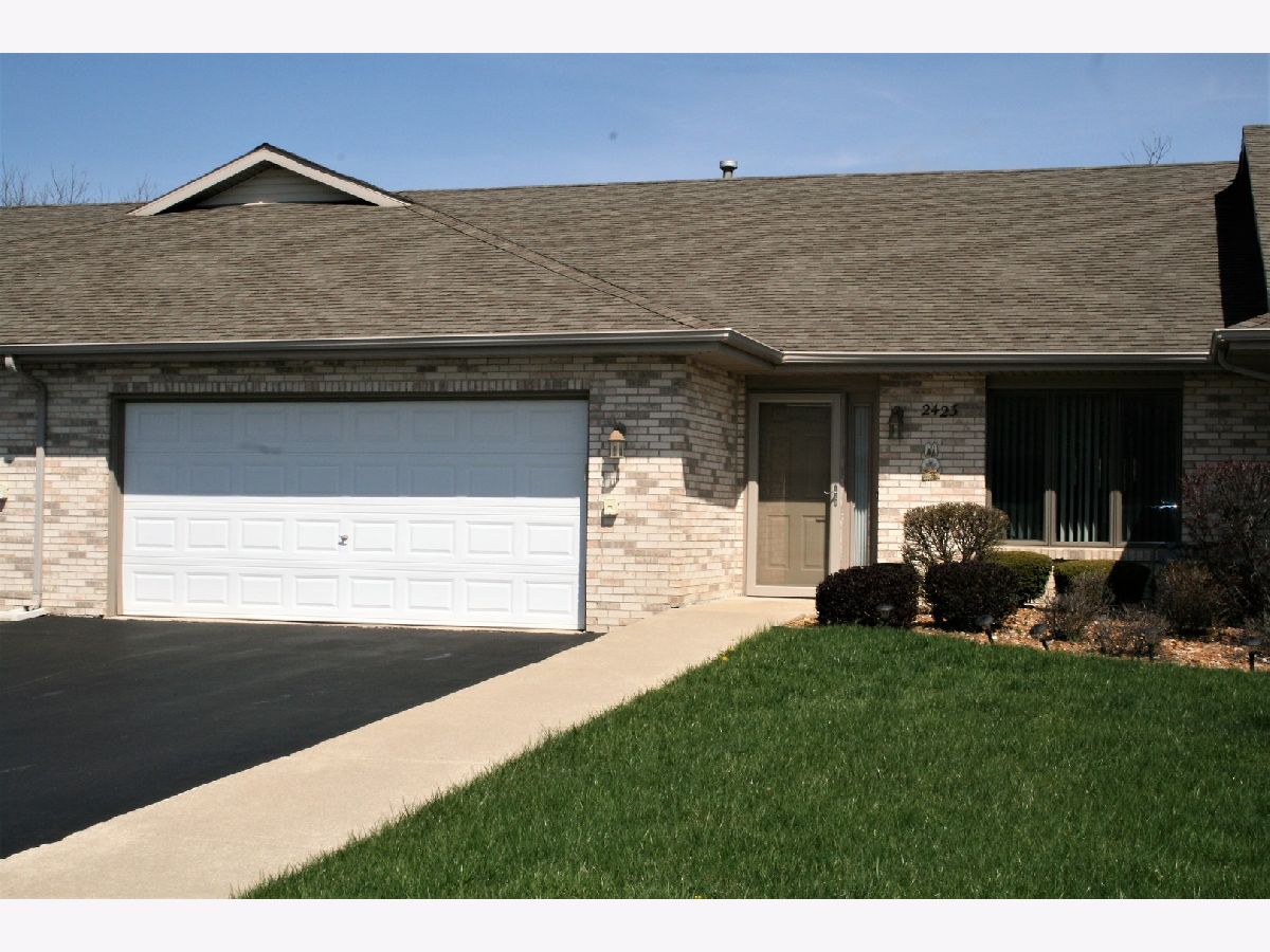 Townhomes Sold Fairway Estates Ii Joliet Illinois, 2423 Par Four