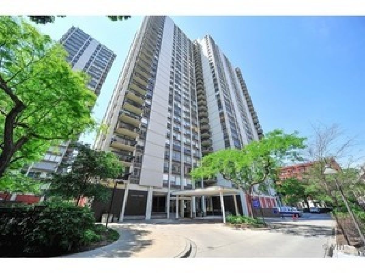 Condominiums Rented Sandburg Chicago Illinois, 1460 Sandburg