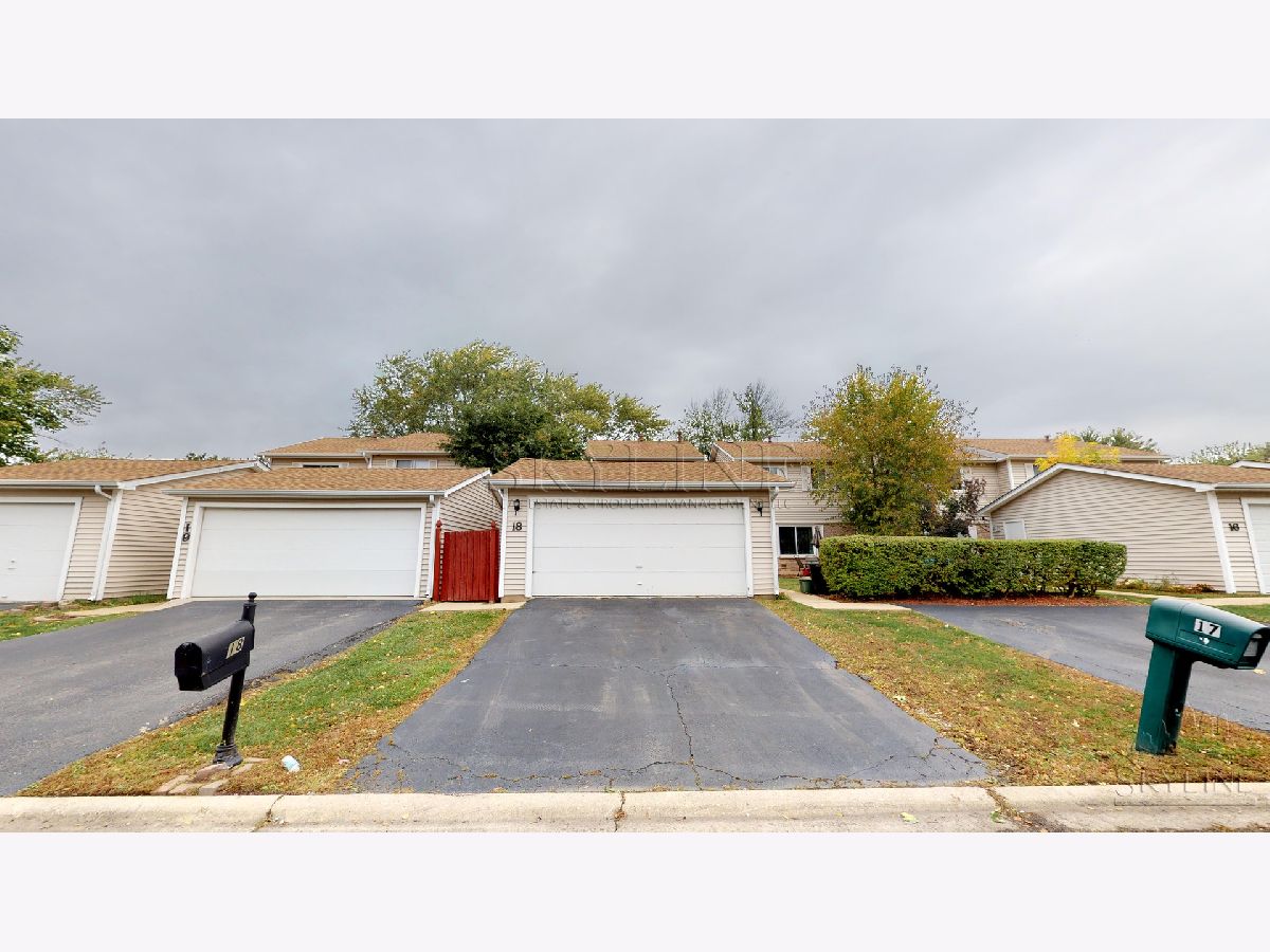 Homes & Townhomes & Condos Rented Woodridge Center Woodridge Illinois, 18 Wood Sorrel