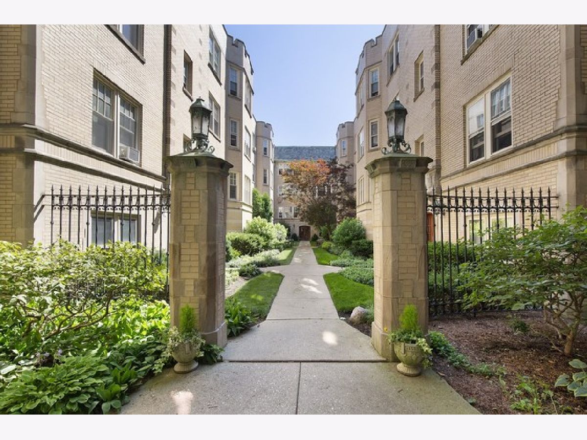 Condominiums Rented Forest Court Evanston Illinois, 819 Forest