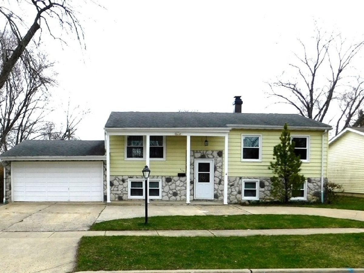 Homes & Condos & Townhomes Sold Country Club Estates Vernon Hills Illinois, 303 Westmoreland