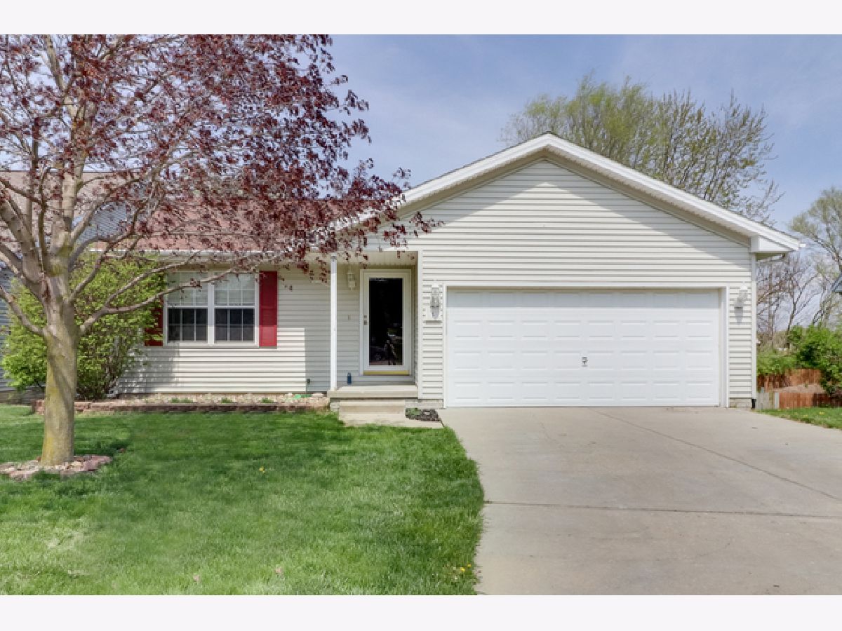 Homes Sold Pheasant Run Bloomington Illinois, 3 Nicole