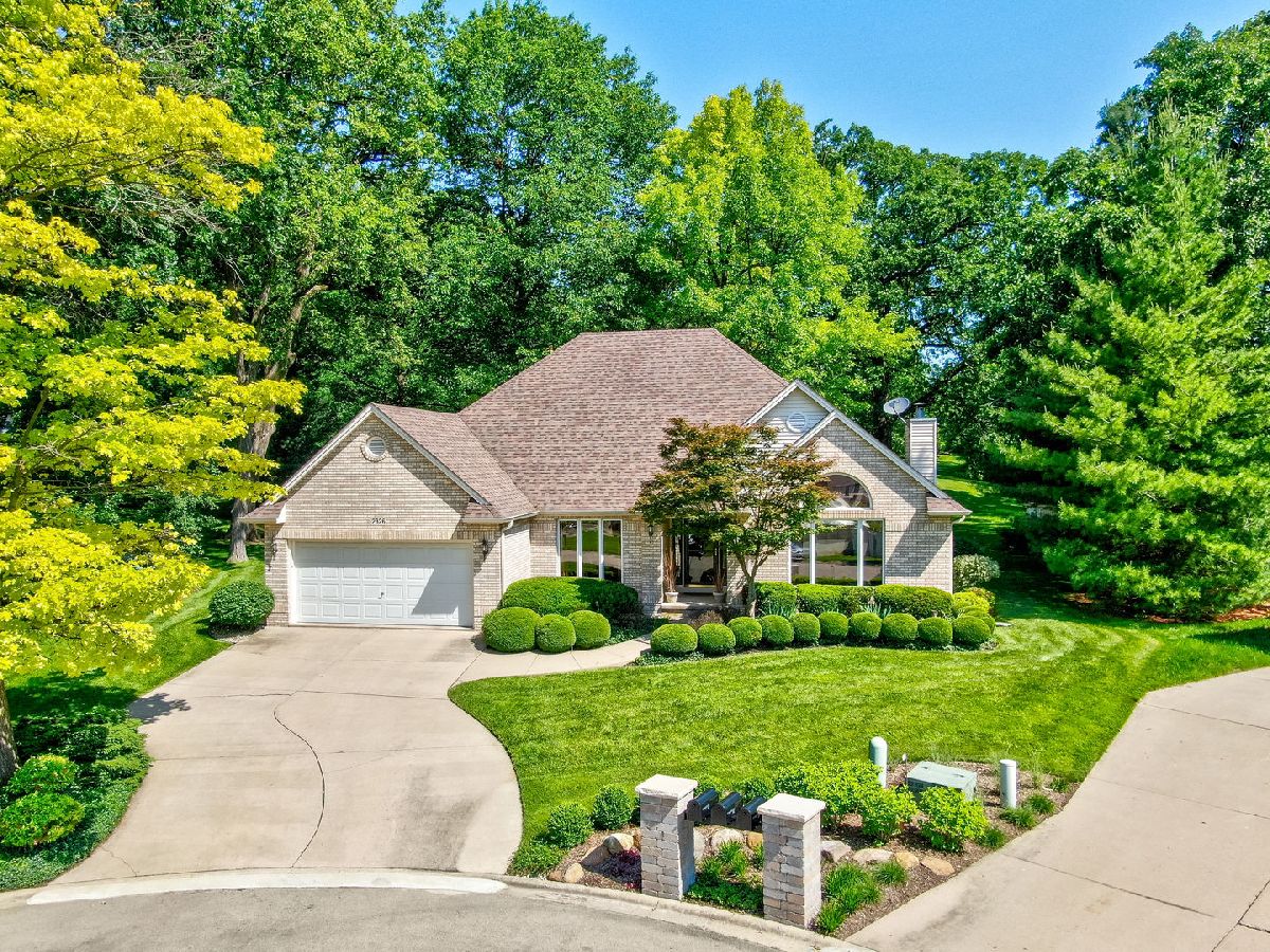 Homes & Condos & Townhomes Sold Gracefield Ottawa Illinois, 2326 Cherie