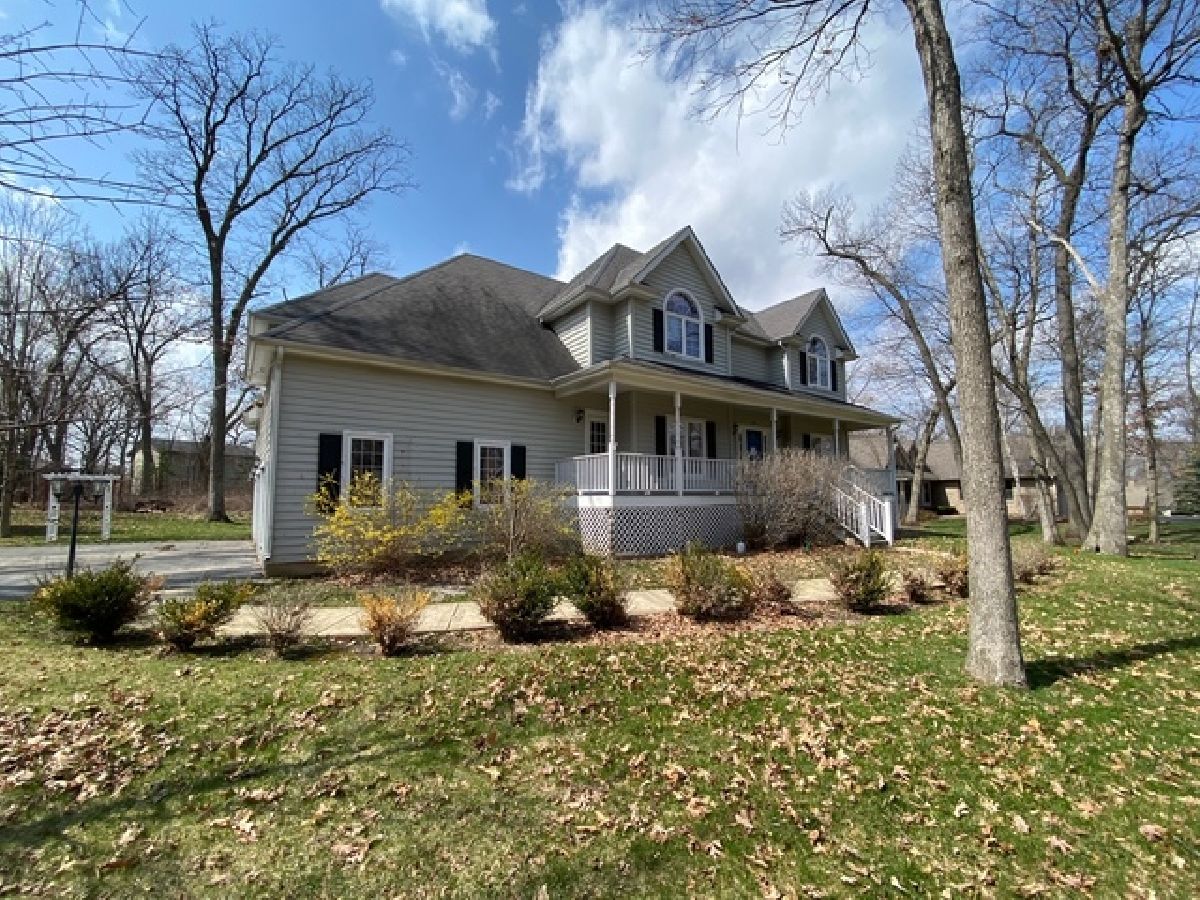 Homes Sold Genoa Woods Genoa Illinois, 901 Westwood
