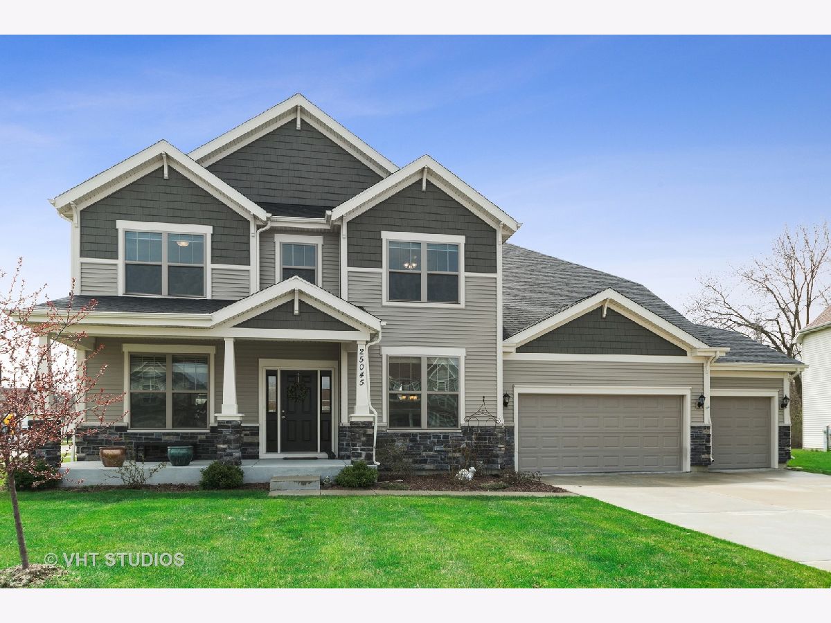 Homes Sold White Ash Farm Plainfield Illinois, 25045 Prairie Grove