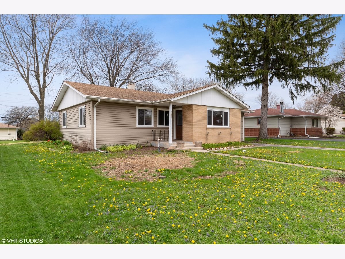 Homes Rented Shenandoah Palatine Illinois, 1252 Linden