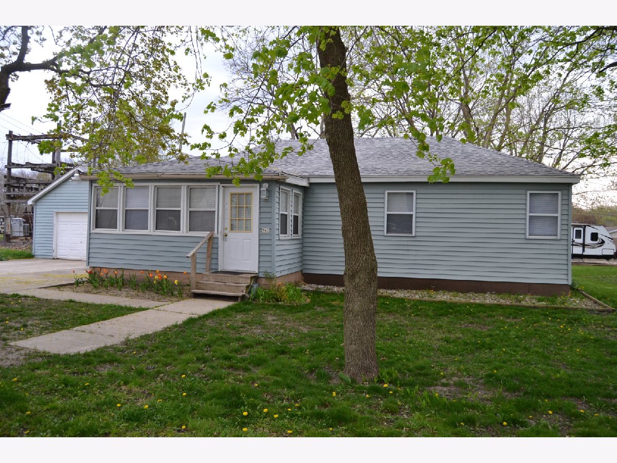  Rented Seneca Illinois, 362 East