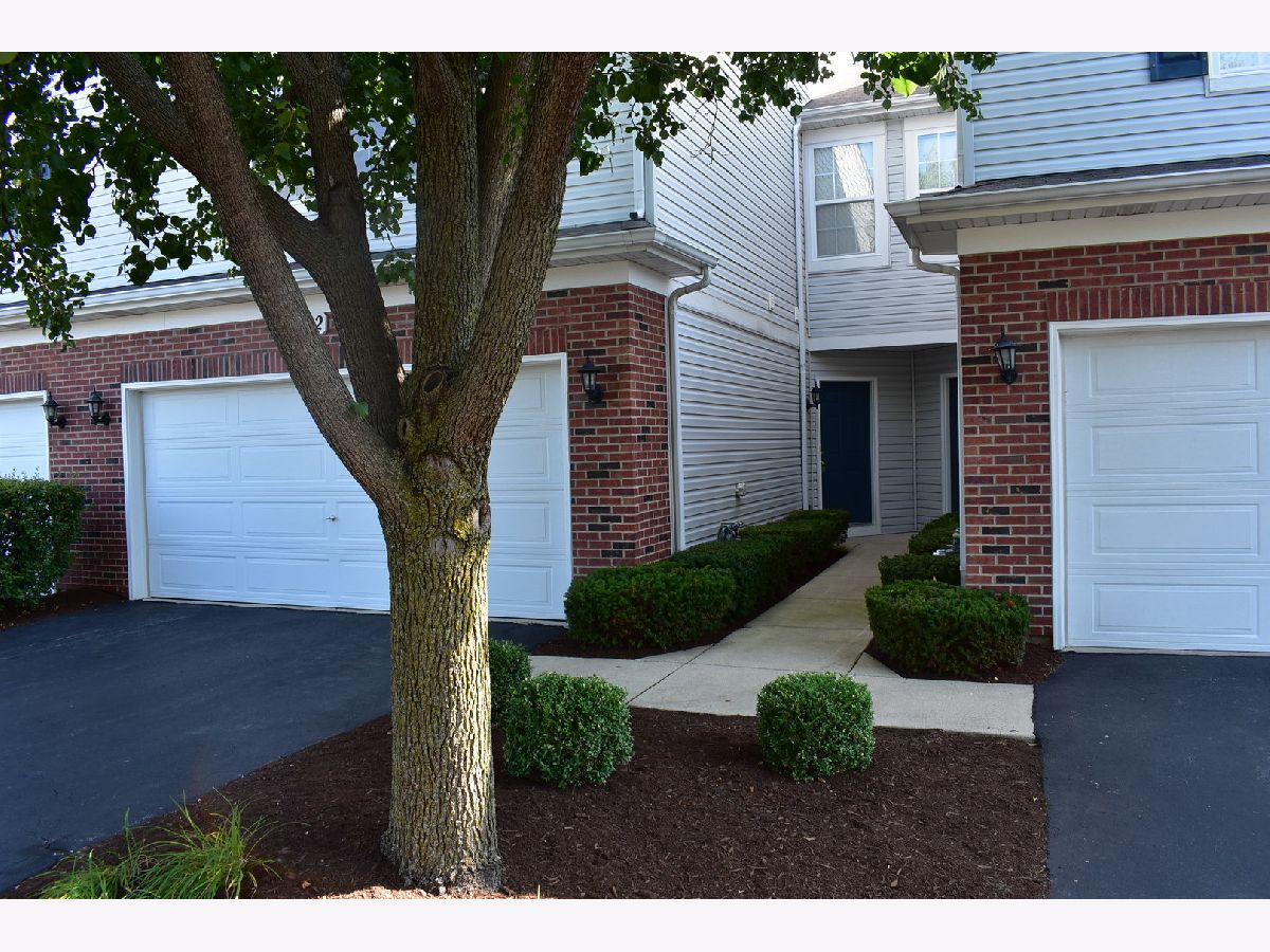 Townhomes & Condos Rented The Townes Of Blackberry Oswego Illinois, 142 Concord
