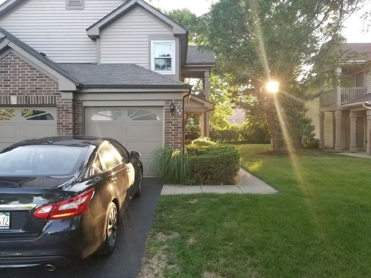 Townhomes & Condos Rented Villas Of Oak Creek Buffalo Grove Illinois, 243 Old Oak