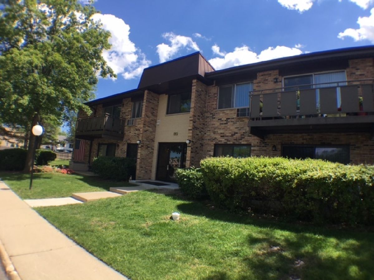 Condominiums Rented Windsor Woods Arlington Heights Illinois, 2642 Windsor