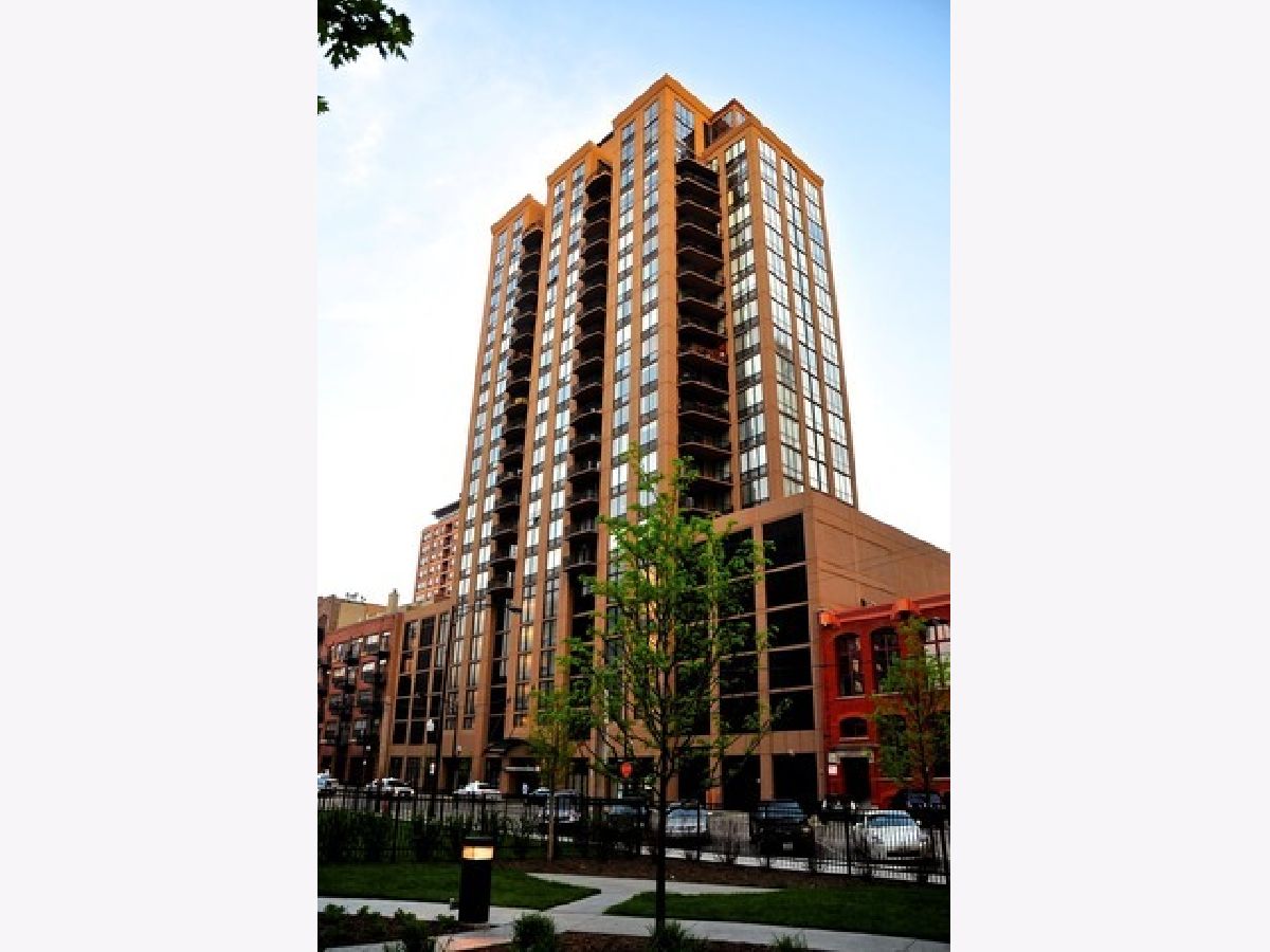 Condominiums Rented Erie Center Condominiums Chicago Illinois, 435 Erie