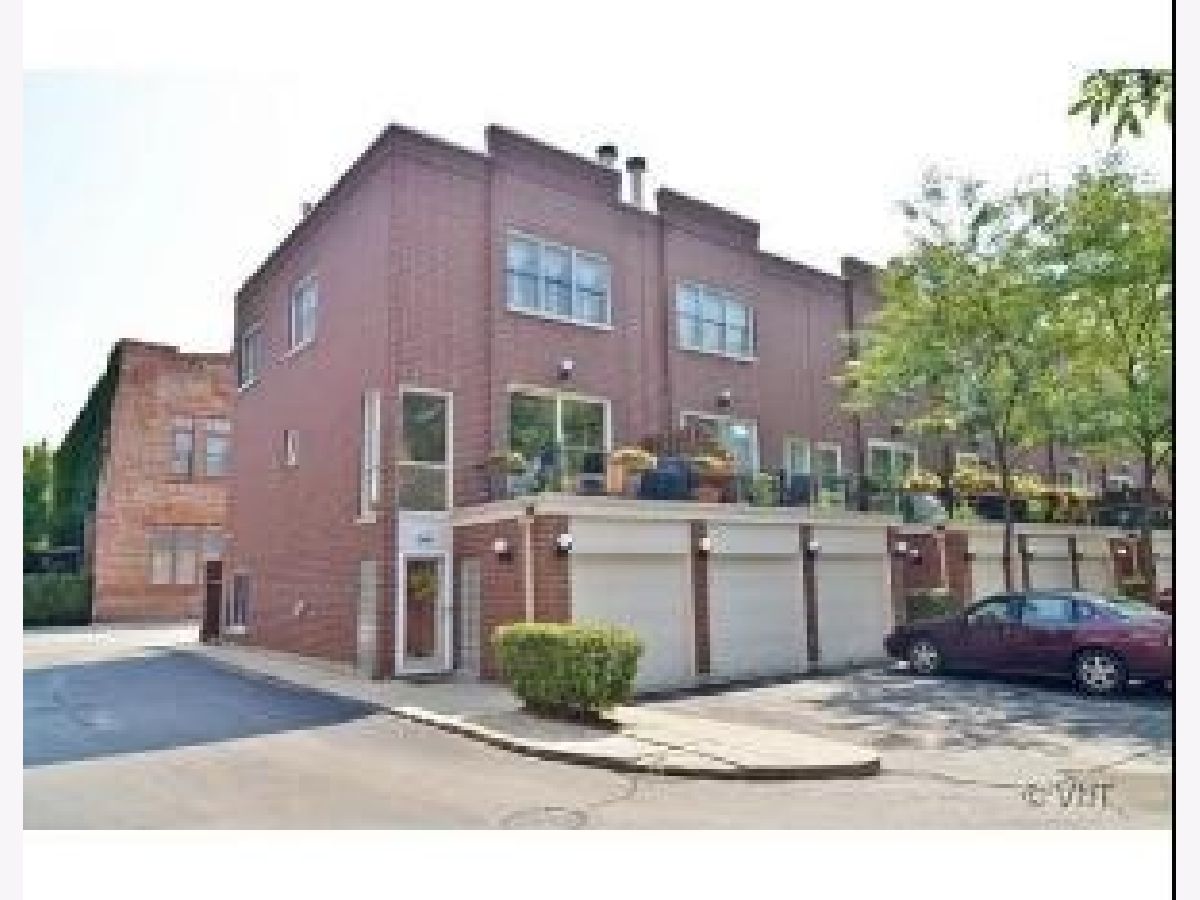 Townhomes Rented Terra Cotta Village Chicago Illinois, 1730 Terra Cotta