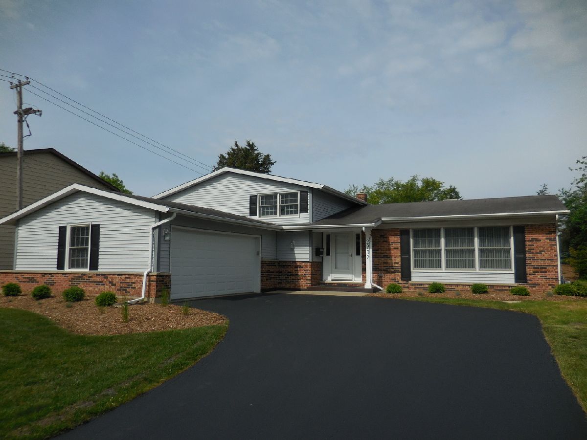 Homes Rented Berkley Square Arlington Heights Illinois, 2902 Kennicott