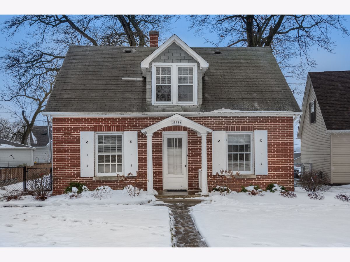 Homes Sold East Shore Gardens Lake Villa Illinois, 25753 Arcade
