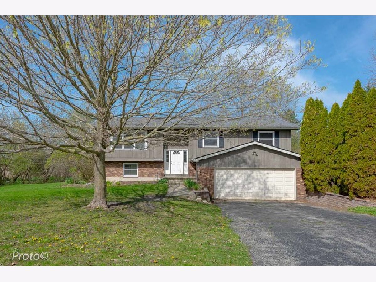 Homes Sold Colleens Cote Huntley Illinois, 6419 Ridgeview